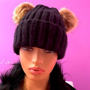 New Pom Pom black faux fur lined Beanie